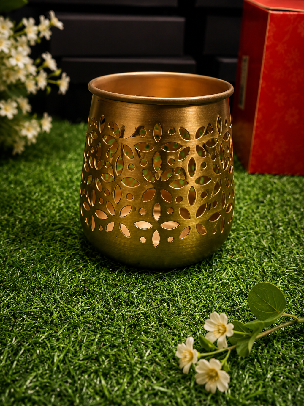 Metal Jaali tealight candle holder